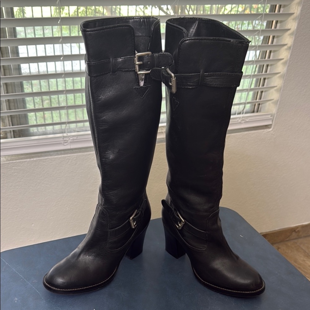 Michael Kors Black Heeled Boots with Equestrian Design Great fit for 6.5